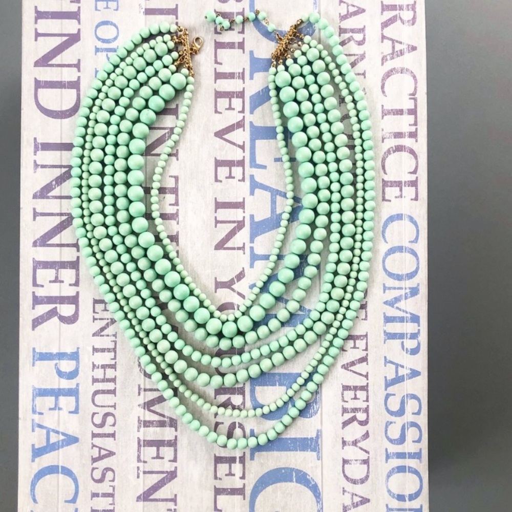 New! Mint beaded necklace - Picture 2 of 11
